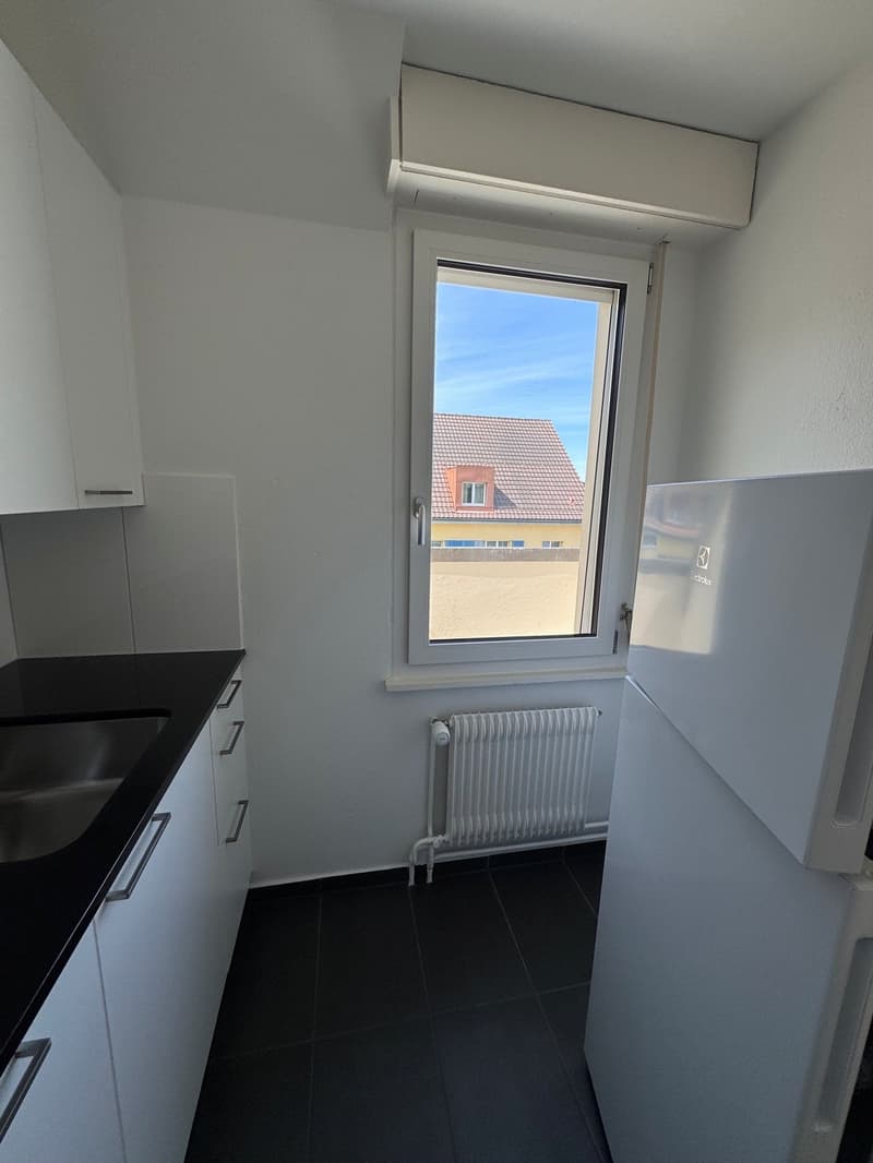 Frisch renovierte 3.5-Zimmer-Wohnung in Niederscherli (4)