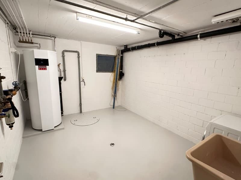 Gepflegtes + neu saniertes 5.5-Zimmer-Doppeleinfamilienhaus in Allmendingen bei Bern (9)