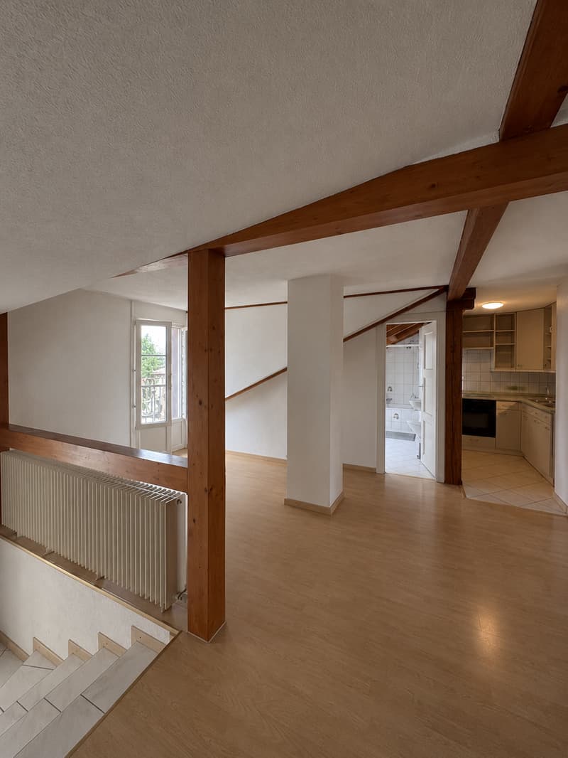 Charmante 3.5-Zimmer-Wohnung im Dachgeschoss (4)