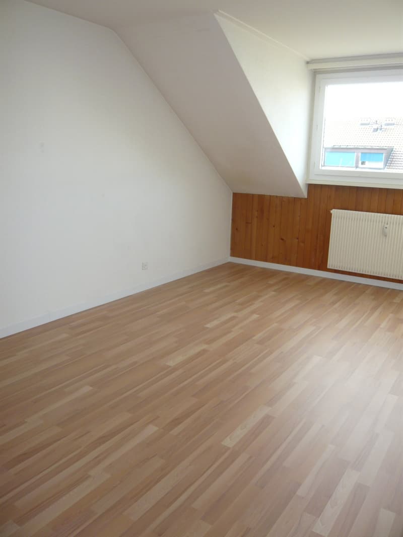 Gemütliche 3-Zimmer-Dachwohnung in ruhiger Lage in Gasel b. Köniz (6)