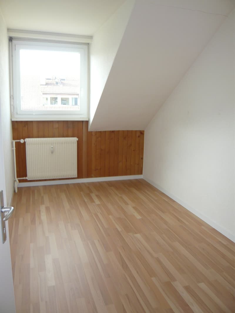 Gemütliche 3-Zimmer-Dachwohnung in ruhiger Lage in Gasel b. Köniz (8)