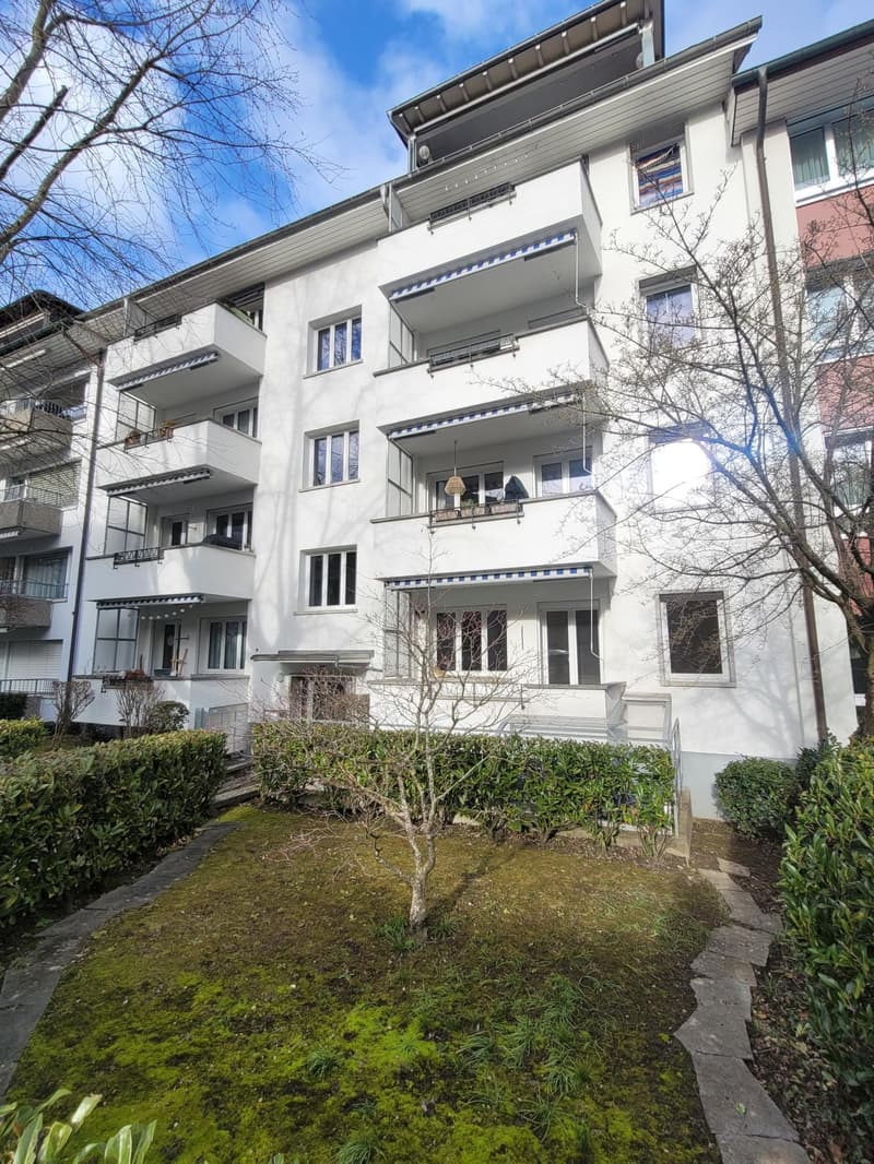 4-Zimmer-Wohnung mit Balkon im Herzen von Bern (1)