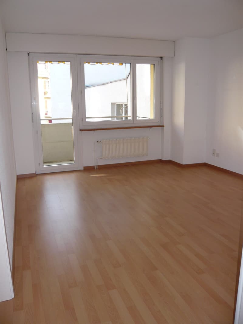 2 - Zimmerwohnung im 2. OG / Nähe Inselspital (Lift vorhanden!) (6)