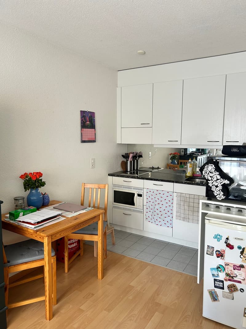 2 - Zimmerwohnung im 2. OG / Nähe Inselspital (Lift vorhanden!) (3)