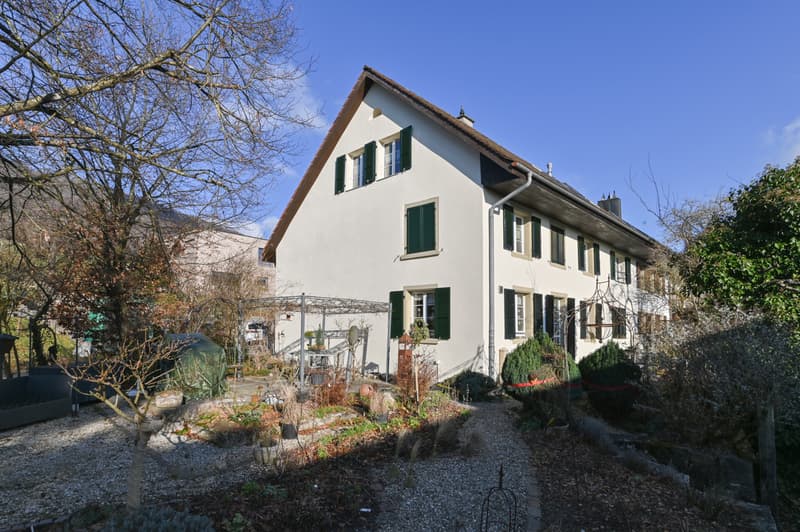Grosszügiges Haus mit historischem Flair und 2 Studios