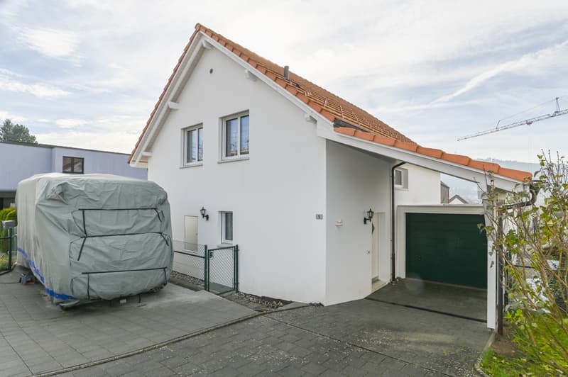 Newly Valued House to Fall in Love with, Optimal as a Family Base (3)