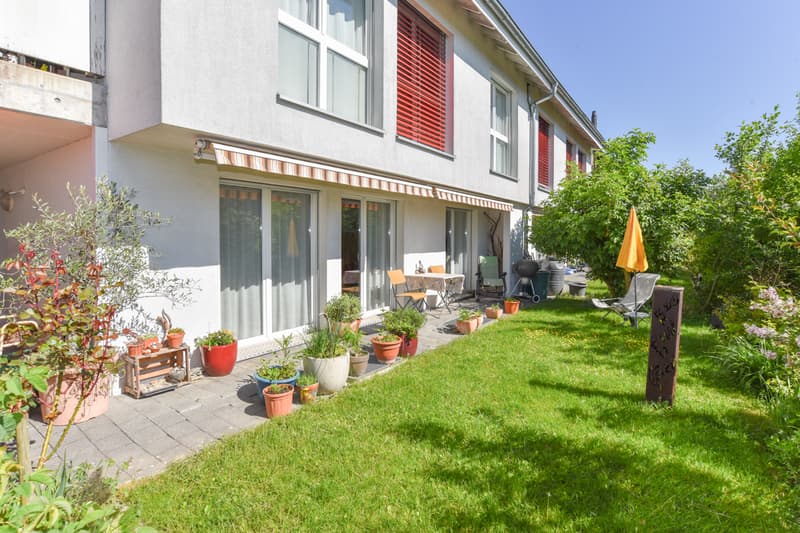 Ansicht mit Garten
