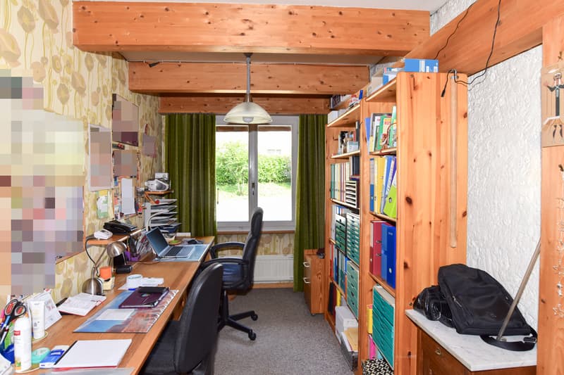 offenes Bürozimmer im OG