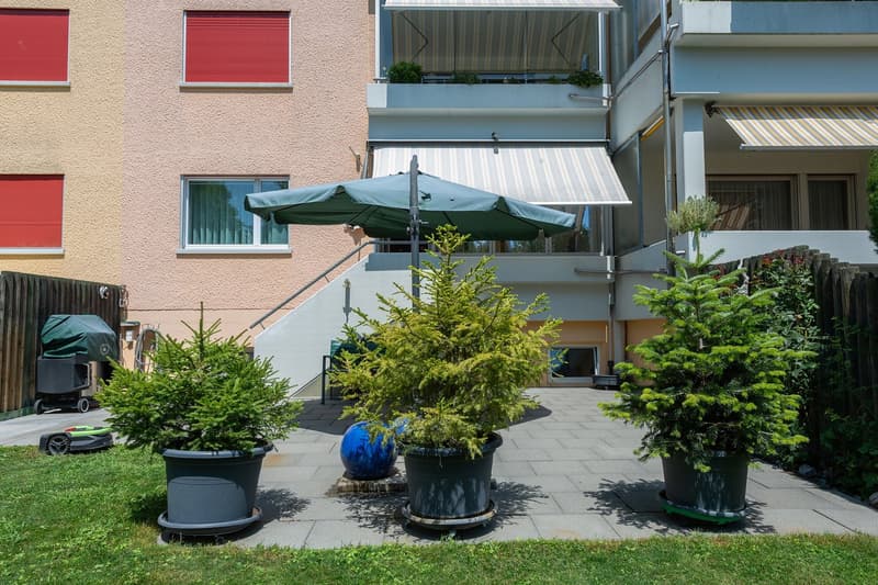 Attraktive 3.5-Zimmer-Eigentumswohnung mit Wintergarten (2)