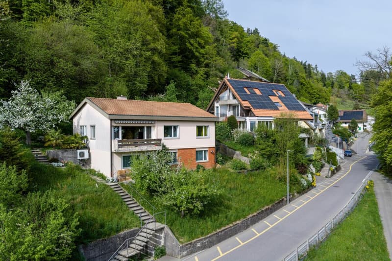 Einfamilienhaus mit Einliegerwohnung und Weitsicht (3)