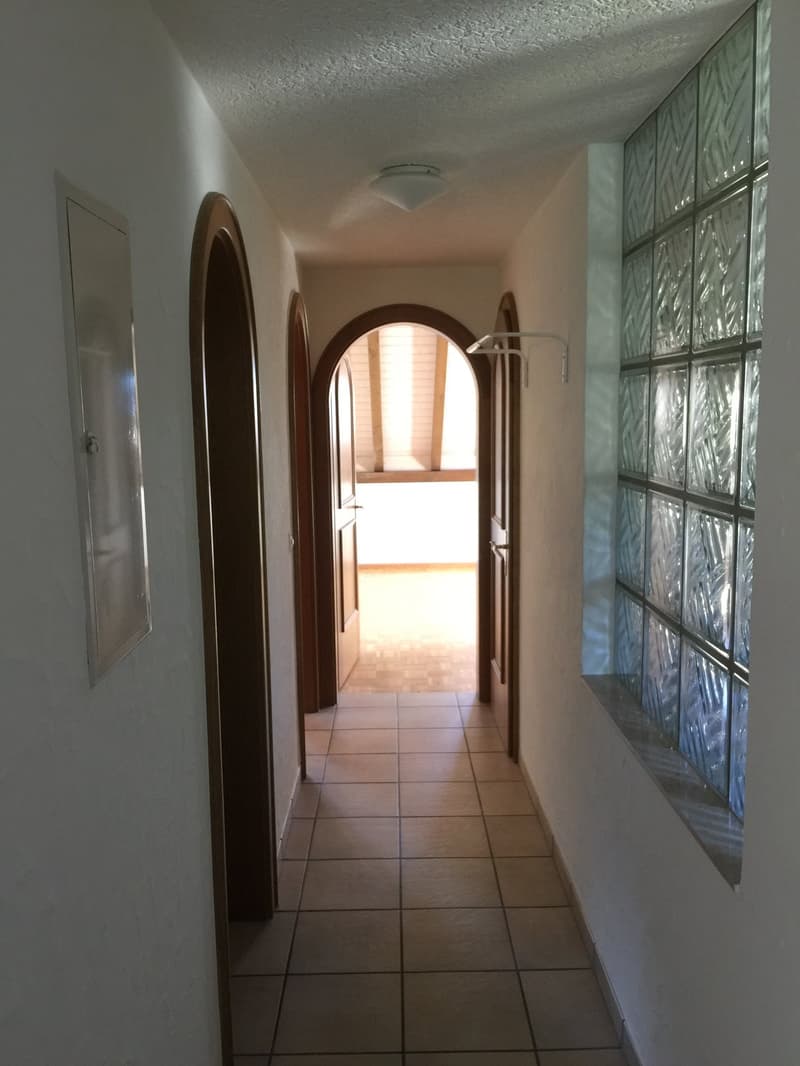 6.5-Zimmer-Dachwohnung in Haus mit viel Charme (3)