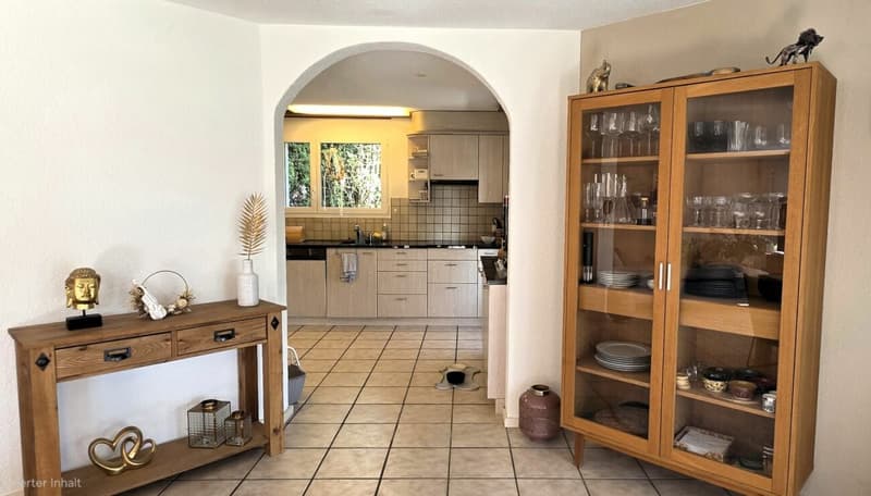 Freistehendes 5.5 Zimmer Einfamilienhaus mit grosszügigem und offenem Grundriss in Niedergösgen (4)