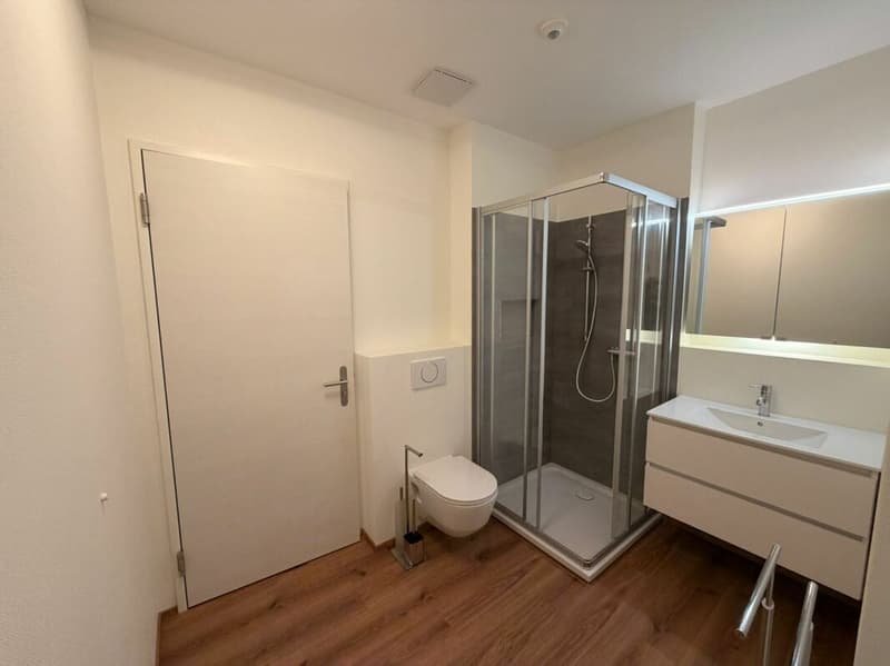 Badezimmer mit Dusche