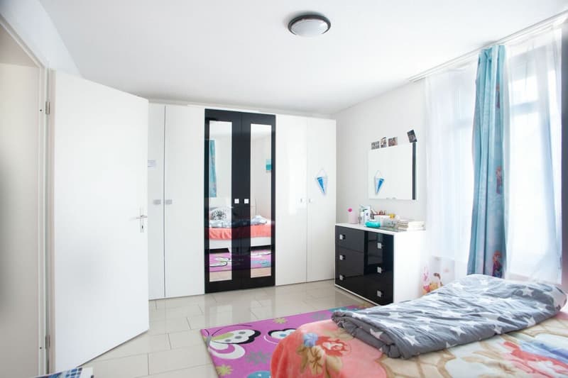 Mehrfamilien Haus mit Ladenlokal im Dorfkern von Schüpfheim (8)