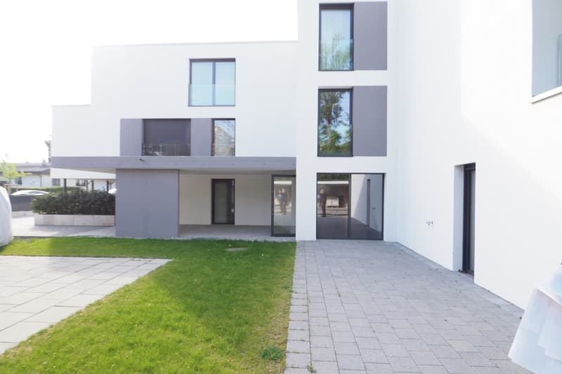 Moderne Designer-Neubauwohnung mit Terrasse (13)