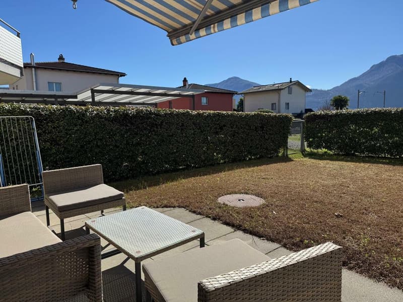 Gartenwohnung mit Innenparkplatz/Appartamento giardino con posto auto | homegate.ch