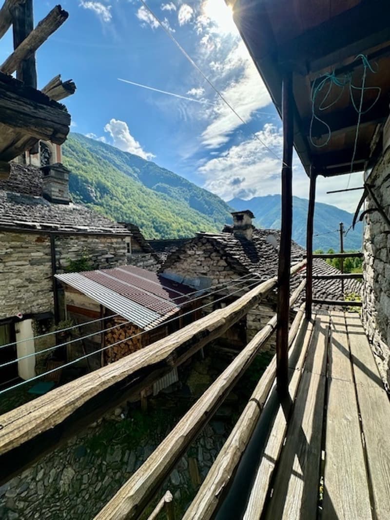 Möbliertes 3-Zimmer-Rustico im historischen Corippo (Verzascatal) (6)