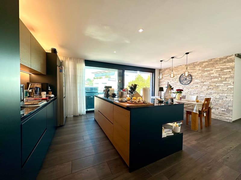 Moderne Designer-Attikawohnung mit Aussichtsterrasse (10)