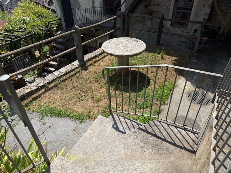 Luminoso appartamento di 2.5 locali a Brione sopra Minusio – Vista lago (6)