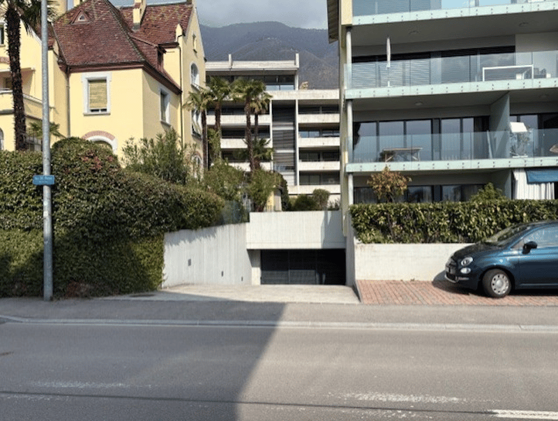 Luminoso appartamento di 2.5 locali con vista panoramica a Muralto (5)