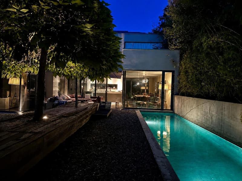 Luxuriöse Designer Villa mit Pool (2)