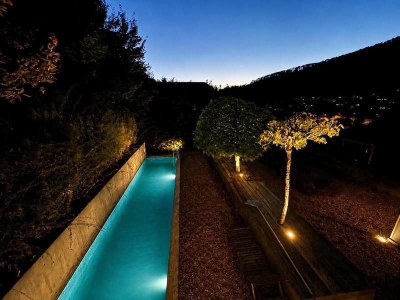 Luxuriöse Designer Villa mit Pool (4)