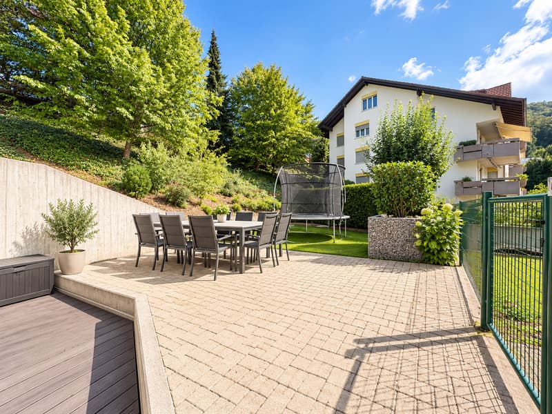 Wohnen wie im eigenen Haus - Familienparadies mit exklusivem Garten (3)
