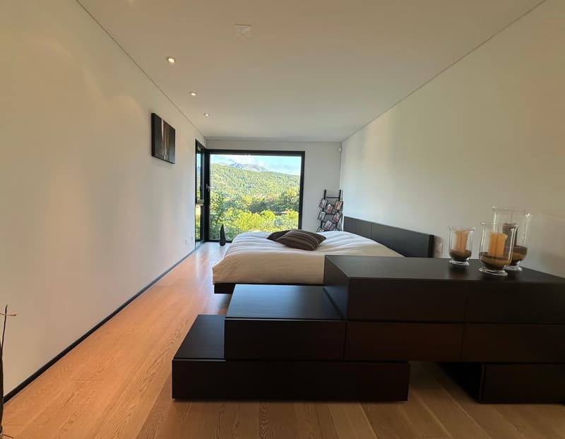 Elegante appartamento di 5 locali a Davesco-Soragno con grande giardino (17)