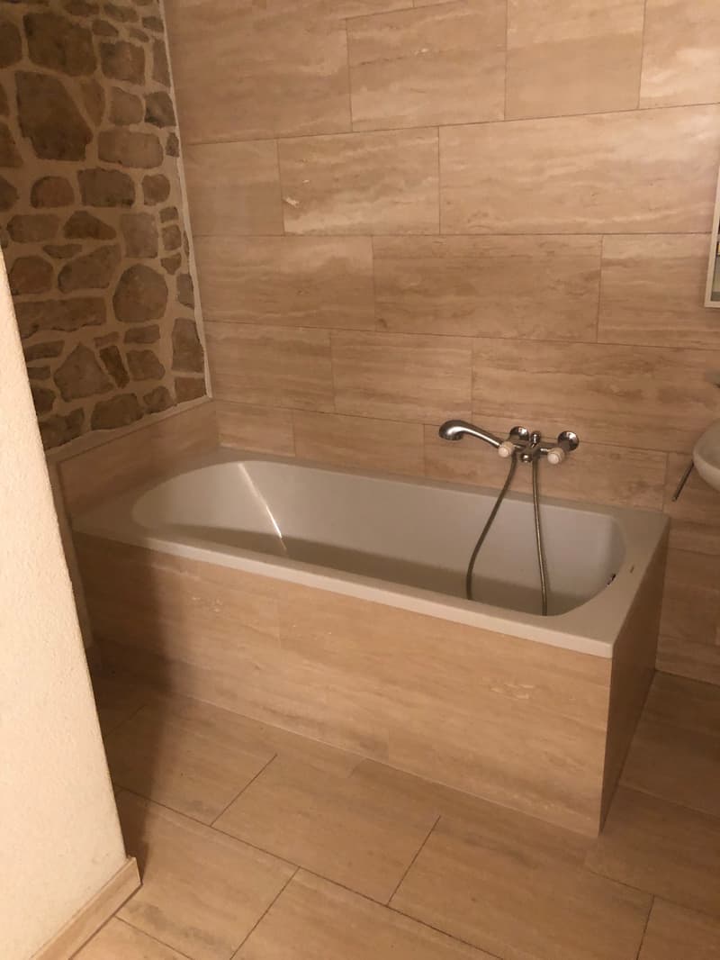 Charmante 4-Zimmer-Maisonette-Wohnung mit Kamin in Arisdorf (15)