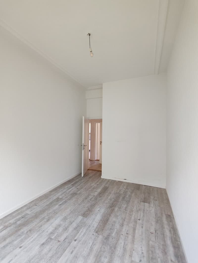 Zu vermieten 3-Zimmer-Wohnung in einem stilvollen Jugendstilhaus an der Dornacherstrasse 133 (6)