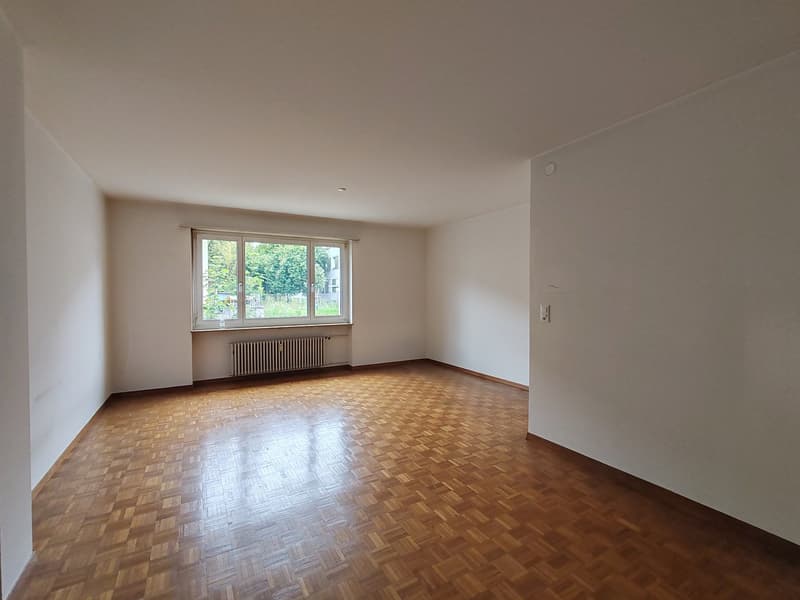 Helle 2-Zimmer-Wohnung mit Balkon an der Bäumlihofstrasse in Basel (1)