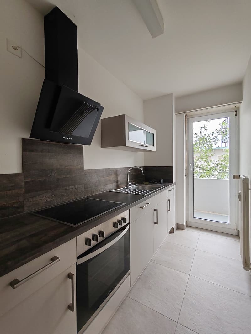 Helle 2-Zimmer-Wohnung mit Balkon an der Bäumlihofstrasse in Basel (7)