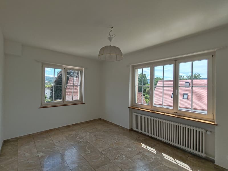 Helle 4-Zimmer-Wohnung mit Balkon in Dornach (9)