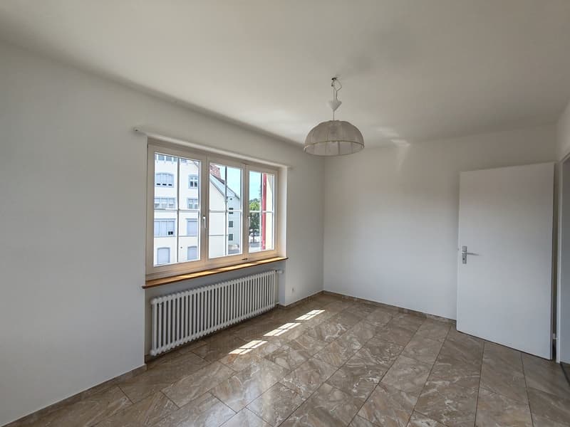 Helle 4-Zimmer-Wohnung mit Balkon in Dornach (10)