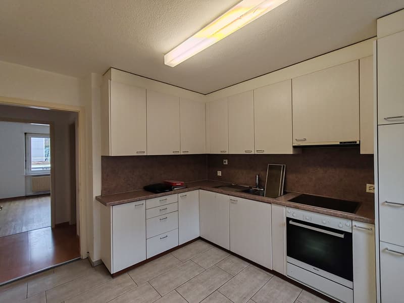 Charmante 4-Zimmer-Wohnung in historischem Gebäude in Reinach (12)