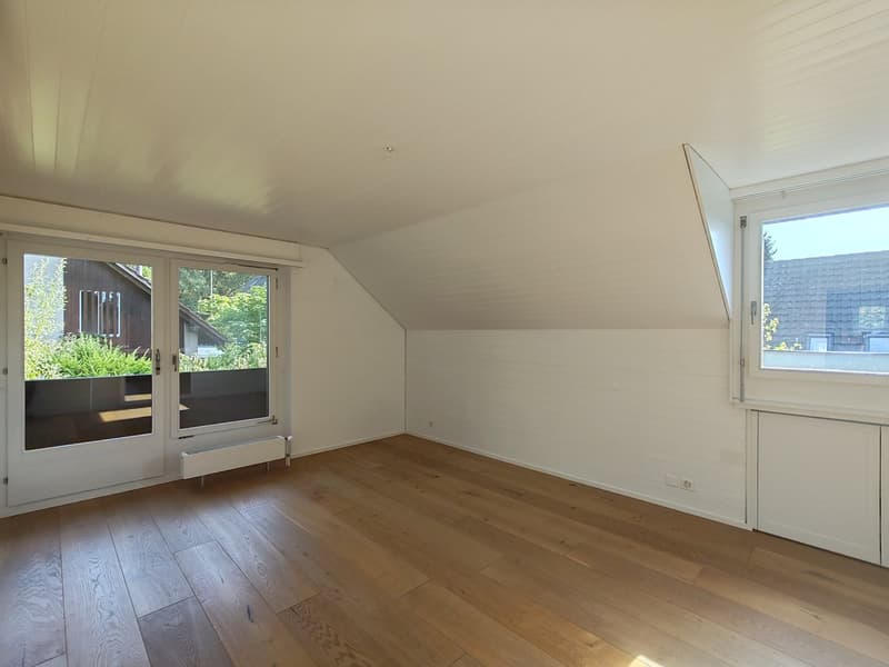 Exklusives 5½-Zimmer-Einfamilienhaus mit Garten, Balkon und Garage in Arlesheim (9)