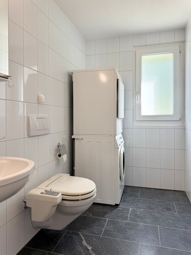 Bad mit Dusche oder Wäscheturm