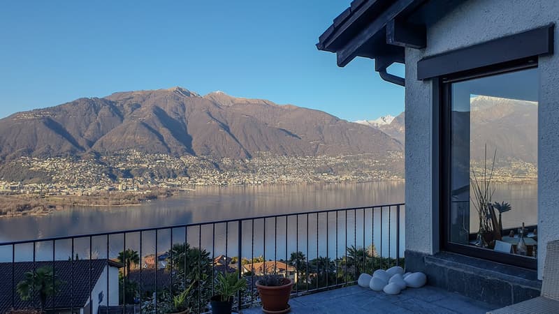 Exklusiver Wohntraum auf 2'637m2 Baugrundstück mit 180° Blick auf den Lago Maggiore (2)