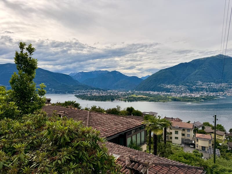 Rustikales Tessiner Haus mit Blick auf den Lago Maggiore in Gambarogno (1)