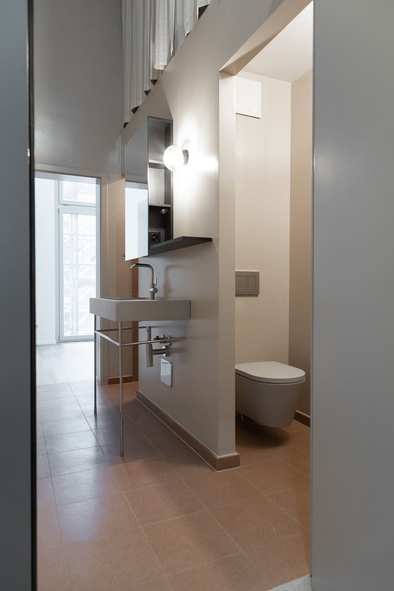 Zweitbezug: moderne 4.5 Zimmer- Wohnung im Eigentumsstandard am Wasser mit Sicht ins Grüne (5)
