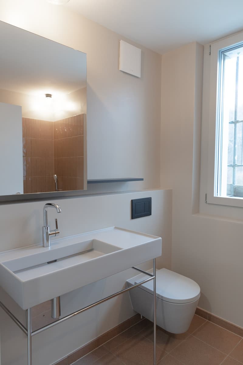 Zweitbezug: moderne 4.5 Zimmer- Wohnung im Eigentumsstandard am Wasser mit Sicht ins Grüne (6)