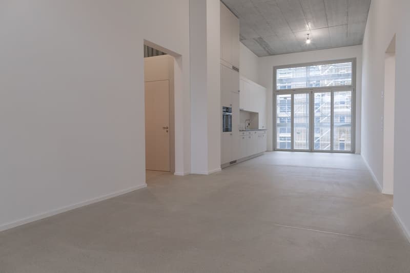 Zweitbezug: moderne 4.5 Zimmer- Maisonette Wohnung im Eigentumsstandard mit Sicht ins Grüne (4)