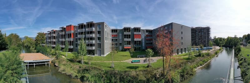 Zweitbezug: moderne 4.5 Zimmer- Maisonette Wohnung im Eigentumsstandard mit Sicht ins Grüne (1)