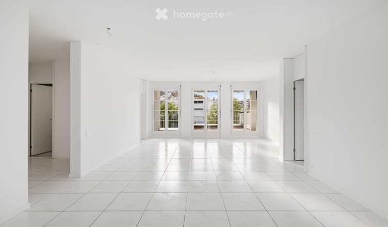 Helle 3.5-Zimmer-Wohnung mit Balkon direkt am Seeufer in Luzern (11)