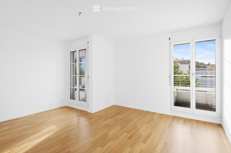 Helle 3.5-Zimmer-Wohnung mit Balkon direkt am Seeufer in Luzern (4)