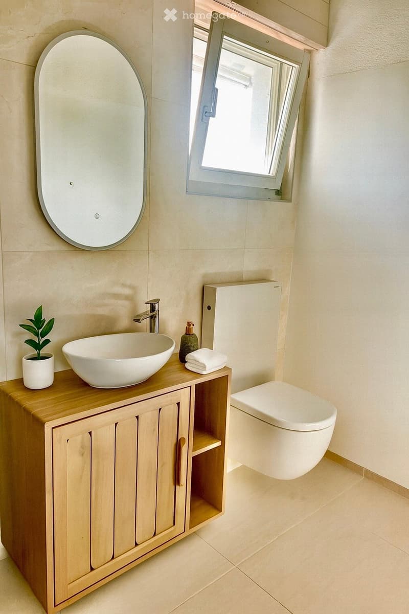 Exclusive Attikawohnung mit zwei Terrassen und Loft-Potenzial, in Toplage nahe Flughafen (3)