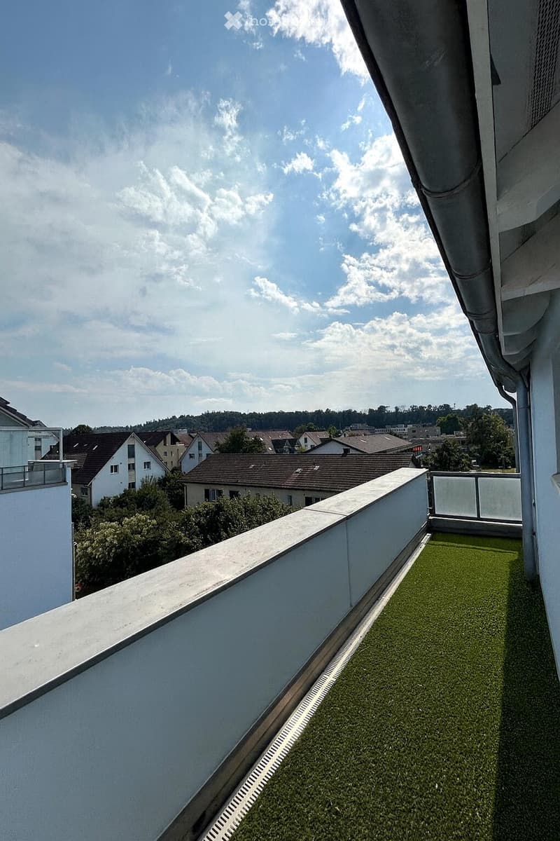 Exclusive Attikawohnung mit zwei Terrassen und Loft-Potenzial, in Toplage nahe Flughafen (13)
