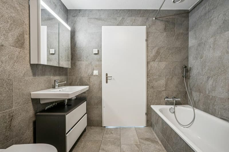 Helle 3.5-Zimmer-Wohnung mit Balkon in Bülach – sofort verfügbar (6)