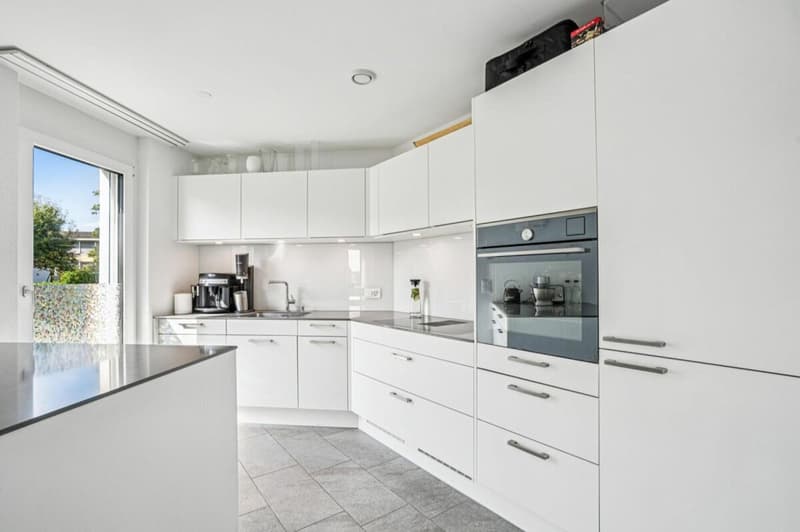 Helle 3.5-Zimmer-Wohnung mit Balkon in Bülach – sofort verfügbar (2)