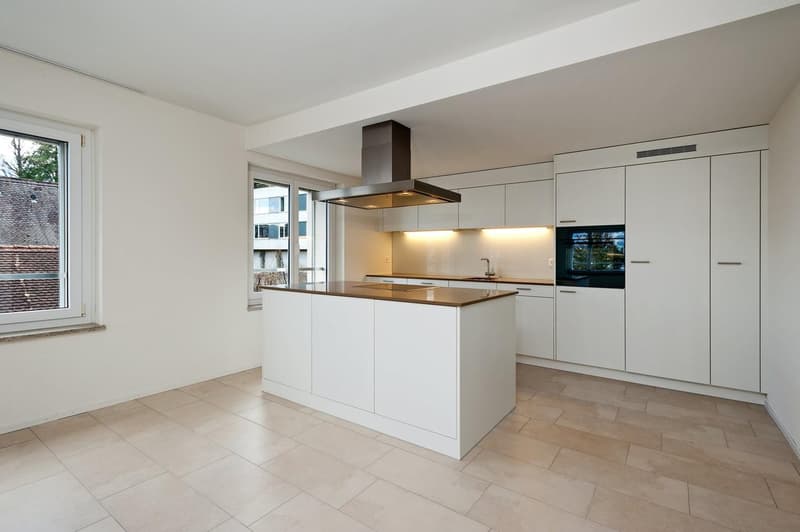 Helle 3.5-Zimmer-Wohnung mit Balkon und Seenähe in Thalwil (5)